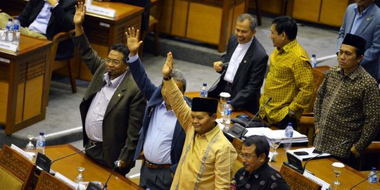 Demokrat, Gerindra, PKS pilih opsi B, kalau voting minta tertutup