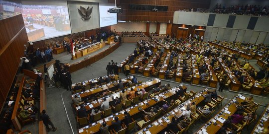 Gerindra walk out, Fadli Zon serahkan palu sidang ke Setnov