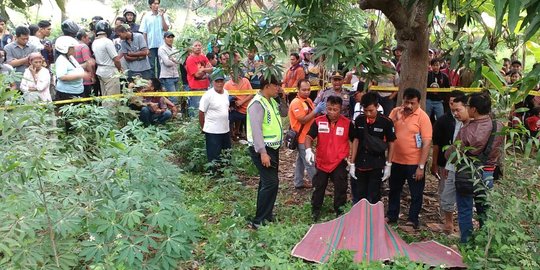 Warga geger ada mayat pria kaki terikat kain di bypass Mojokerto