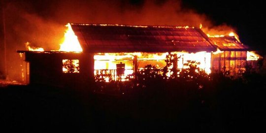 Kafe di Aceh terbakar, 9 mobil pemadam kebakaran dikerahkan
