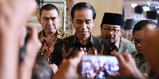 Prediksi Jokowi soal masa depan koran & TV tak lagi disuka anak muda