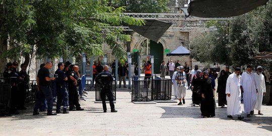 Begini penjagaan ketat Masjid Al-Aqsa yang ditentang warga Palestina