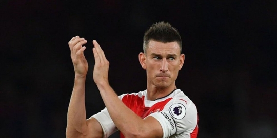 Koscielny siap bertarung demi Wenger