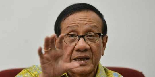 Akbar sinyalkan perlu pergantian ketum Golkar usai Setnov tersangka