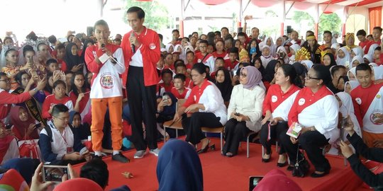 Saat Jokowi jadi pesulap