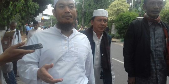 Usai bela HT, Ustaz Sambo dicopot sebagai Ketua Presidium Alumni 212