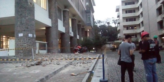 4 Mahasiswa ITB korban tertimpa ornamen pilar masih dirawat di RS