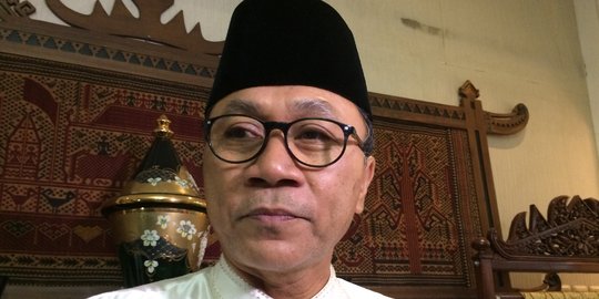 Zulkifli Hasan tegaskan kader PAN abstain bukan walkout paripurna