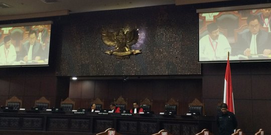 Yusril minta ketegasan hakim MK soal kelanjutan gugatan HTI