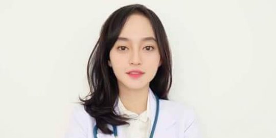 Totalitas si dokter cantik layani kesehatan warga Bandung