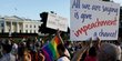 Aktivis LGBT kecam Trump terkait larangan transgender masuk militer