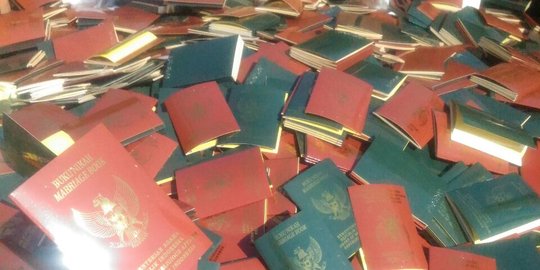 Kanwil Kemenag Sumsel bakar 239.000 buku nikah