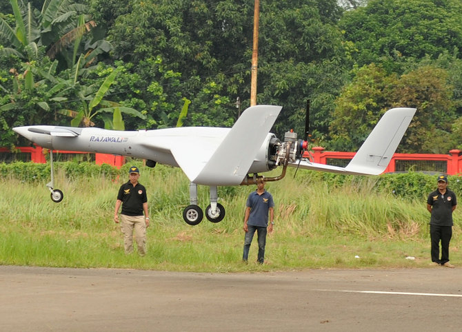pesawat tanpa awak rajawali