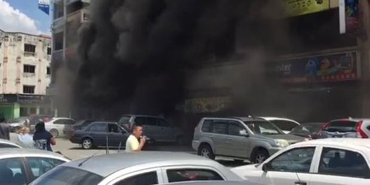 Warga panik, motor meledak satu per satu di Malaysia