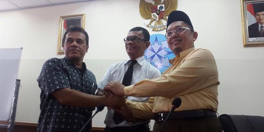 Diserahkan Polri ke Kejati Surabaya, Alfian Tanjung siap disidang