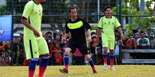 HUT RI, Presiden Jokowi bakal tanding futsal lawan pemain legenda MU