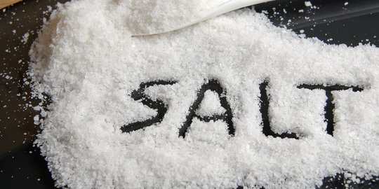Pemerintah Jokowi impor 75.000 ton garam lewat PT Garam