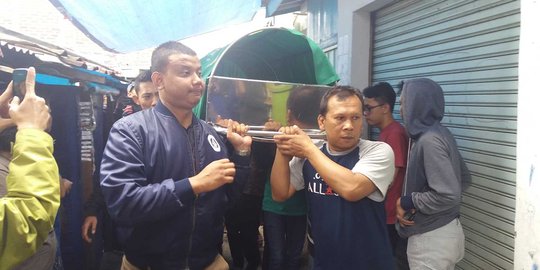 Nyawa suporter melayang gara-gara fanatisme berlebihan