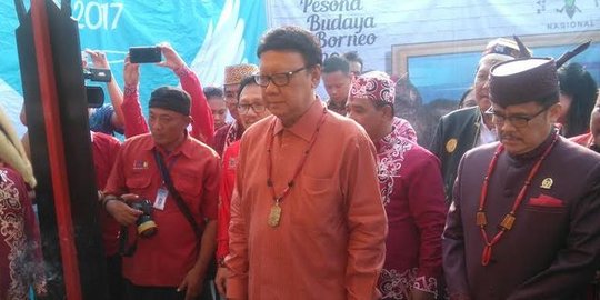 Festival Budaya Borneo, Mendagri 'disucikan' adat suku Dayak