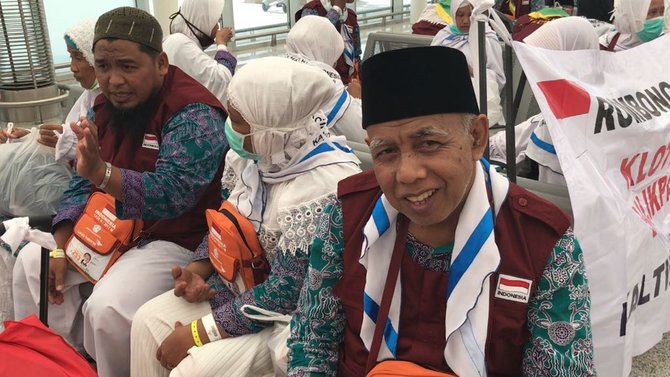 wajah bahagia jemaah indonesia saat tiba di madinah