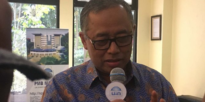 Rektor UIN Jakarta pecat dosen wanita bercadar