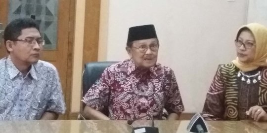 Kuliah umum di UPI Bandung, Habibie bicara hubungan budaya dan SDM