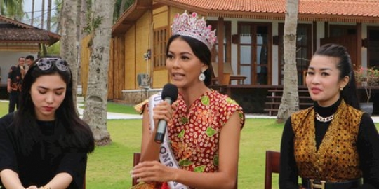 Puteri Indonesia akan bawa batik  ke ajang Kontes Miss 