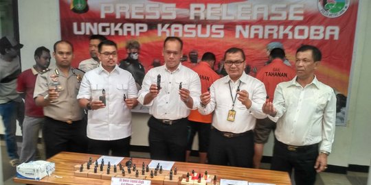 Tiga pengedar liquid vape mengandung ganja dibekuk polisi