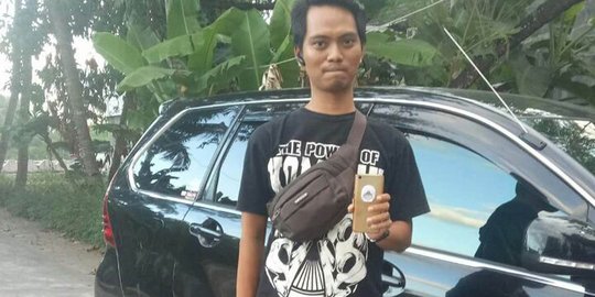 Niat tulus kembalikan HP penumpang, Depri menolak diberi uang