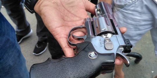 Bawa pistol, pria mengaku anggota Perbakin diamankan polisi