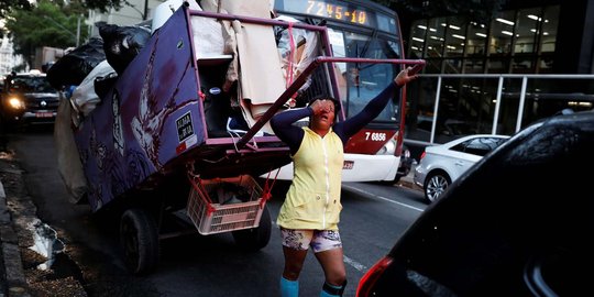 Kisah wanita eks pecandu narkoba jadi pemulung demi hidupi tiga anak