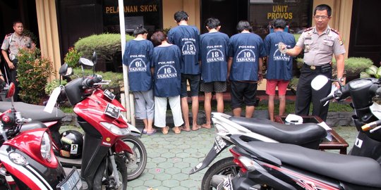 Masalah asmara, Rizki dipukuli 9 orang di depan pacar