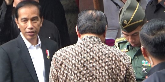Usai dari Rapimnas Hanura, Jokowi nikmati kuliner Bebek Tepi Sawah