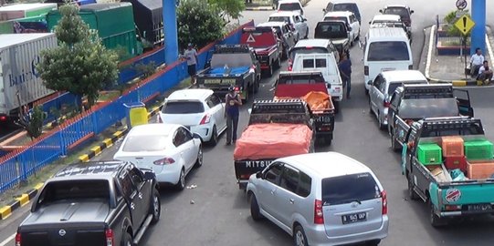 Pelabuhan Gilimanuk ditutup 5 jam, kendaraan macet hingga 4 km