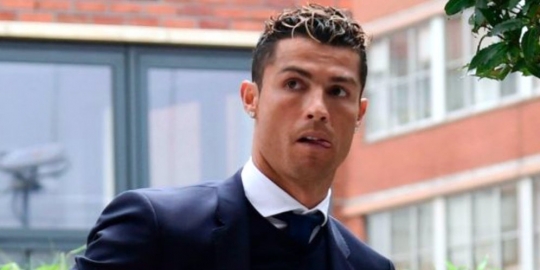 Di depan hakim, Ronaldo mengaku ingin kembali ke Inggris