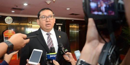 Desakan Fadli Zon agar kasus pidato Viktor tak mandek di polisi