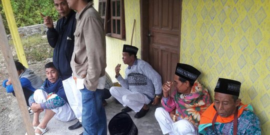 Perjalanan 140 Calhaj Madina ke asrama haji Medan terhambat longsor