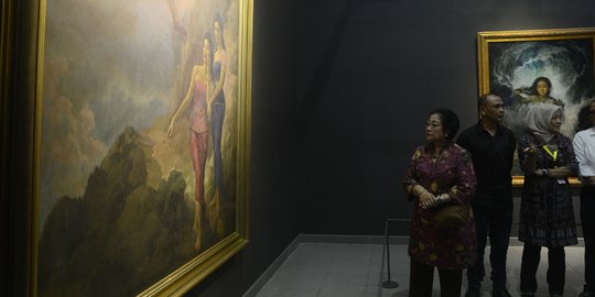 Megawati keliling pameran lukisan koleksi Istana Kepresidenan