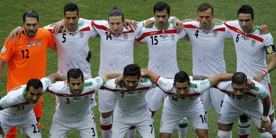 Bertanding lawan Israel, dua pemain bola Iran dilarang seumur hidup