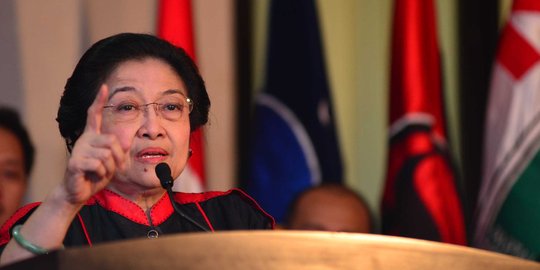 Megawati tantang pihak yang menuduh Jokowi diktator