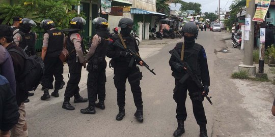 Terduga teroris Kampung Melayu ditangkap Densus di Jatinangor