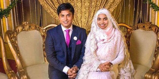 Dobrak tradisi, pengantin ini menikah tanpa riasan dan perhiasan