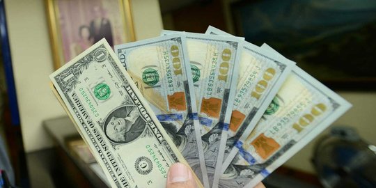 Akhir pekan, nilai tukar Rupiah melemah di level Rp 13.365 per USD