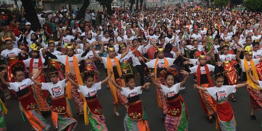 Sambut HUT RI, ribuan penari tradisional semarakkan Car Free Day