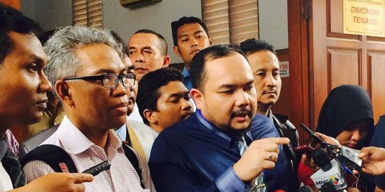 Korban tunjuk pengacara Buni Yani lawan bos First Travel