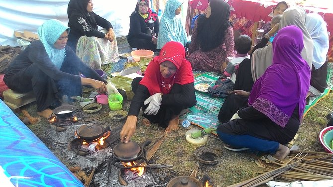 tradisi masak apem di aceh