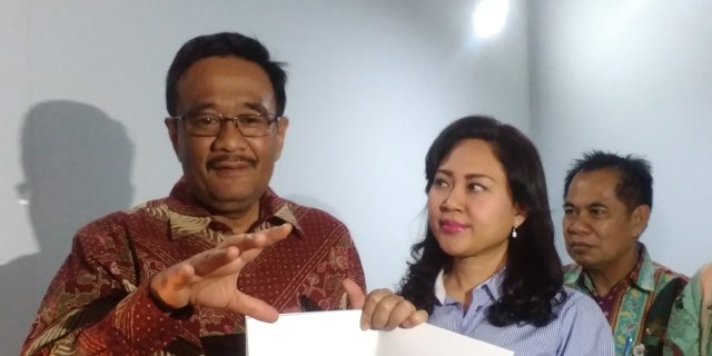 Djarot Akan Pecat Guru Yang Kirim Gambar Porno Ke Murid Merdeka Com