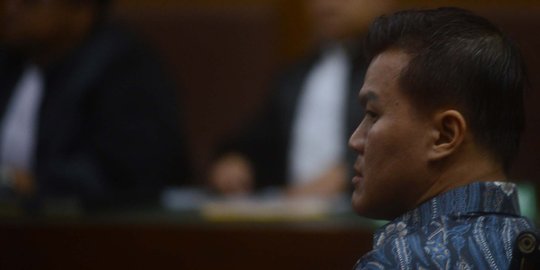 Andi Narogong jalani sidang perdana kasus korupsi e-KTP