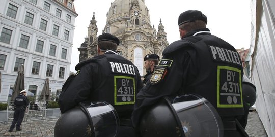 Beri salam ala Nazi di Jerman, pria AS dipukuli