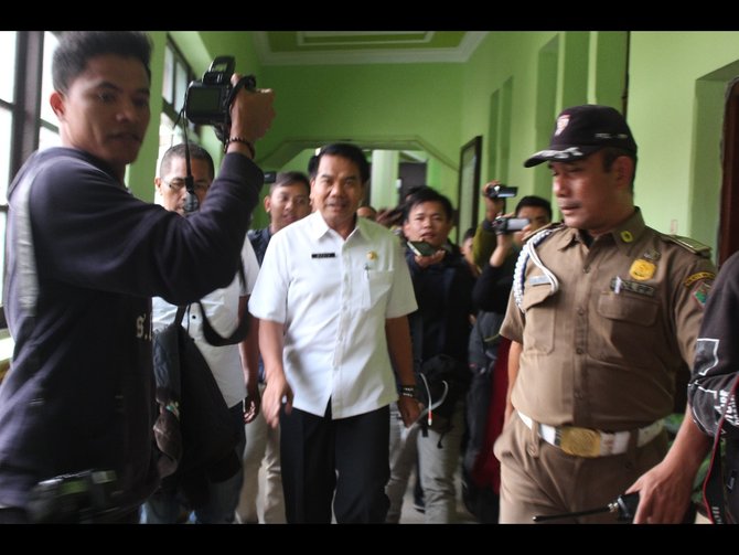 suasana pemeriksaan kpk di balaikota malang